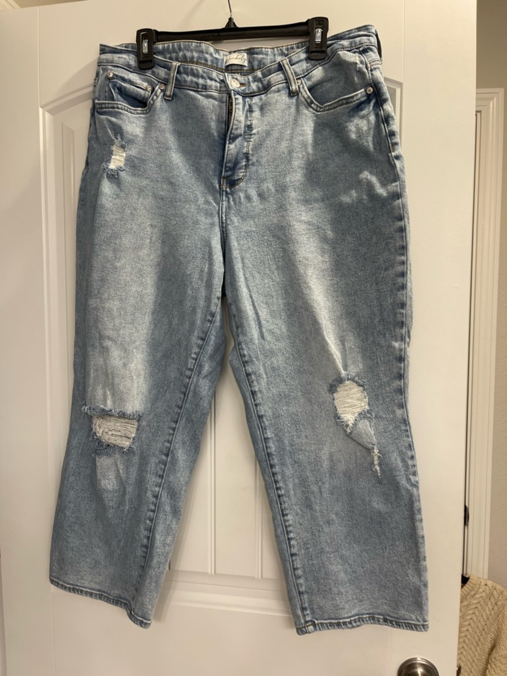 Wonderly vintage straight cropped distressed baggy fit jeans sz 16w light wash